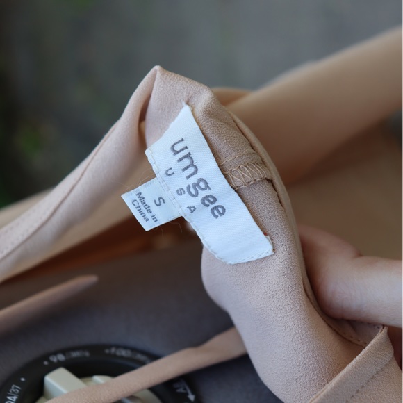 Umgee Open Back Shawl With Macrame Fringe - Picture 6 of 7